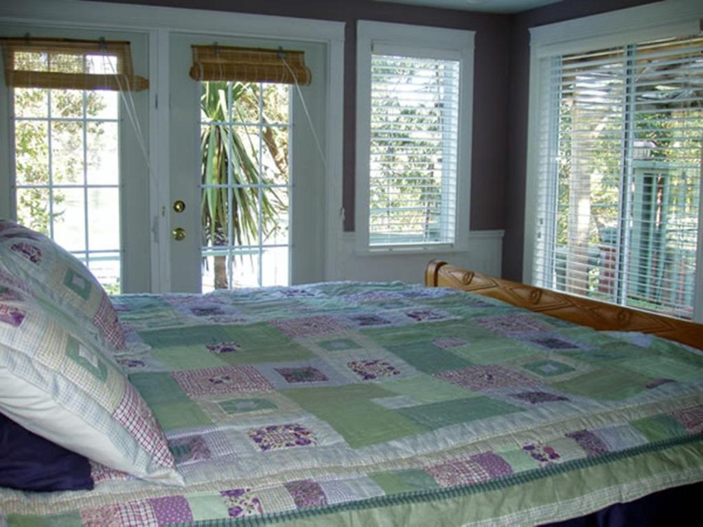 Arbutus Point Oceanfront B And B Long Harbour Quarto foto